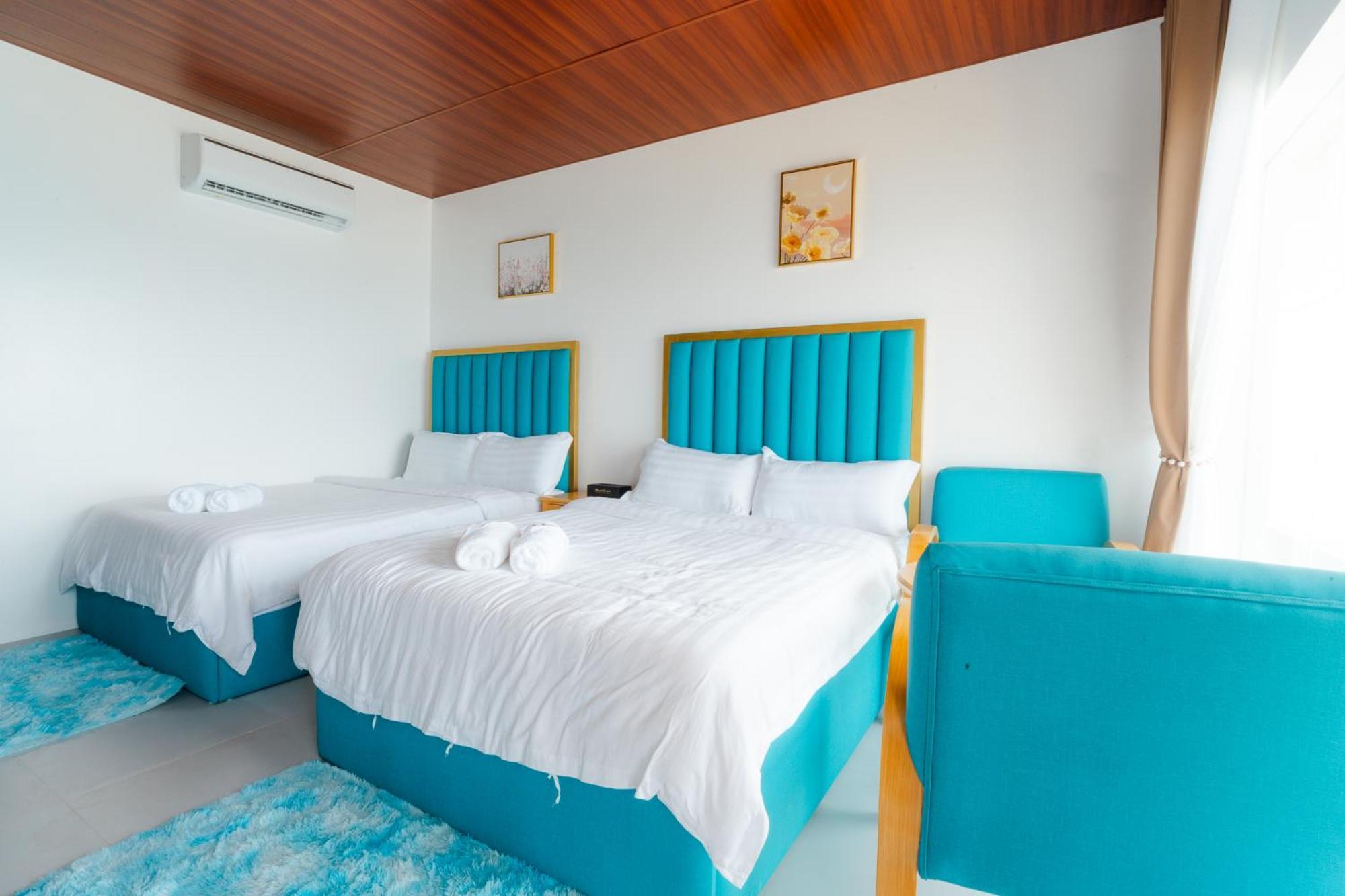 Q Beach Resort Cabangan Экстерьер фото